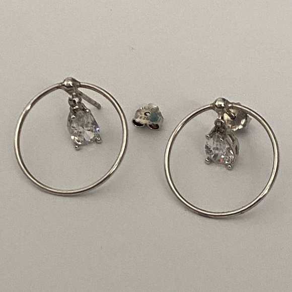 Jewelry - 925 Silver drop cubic zirconia earrings with posts